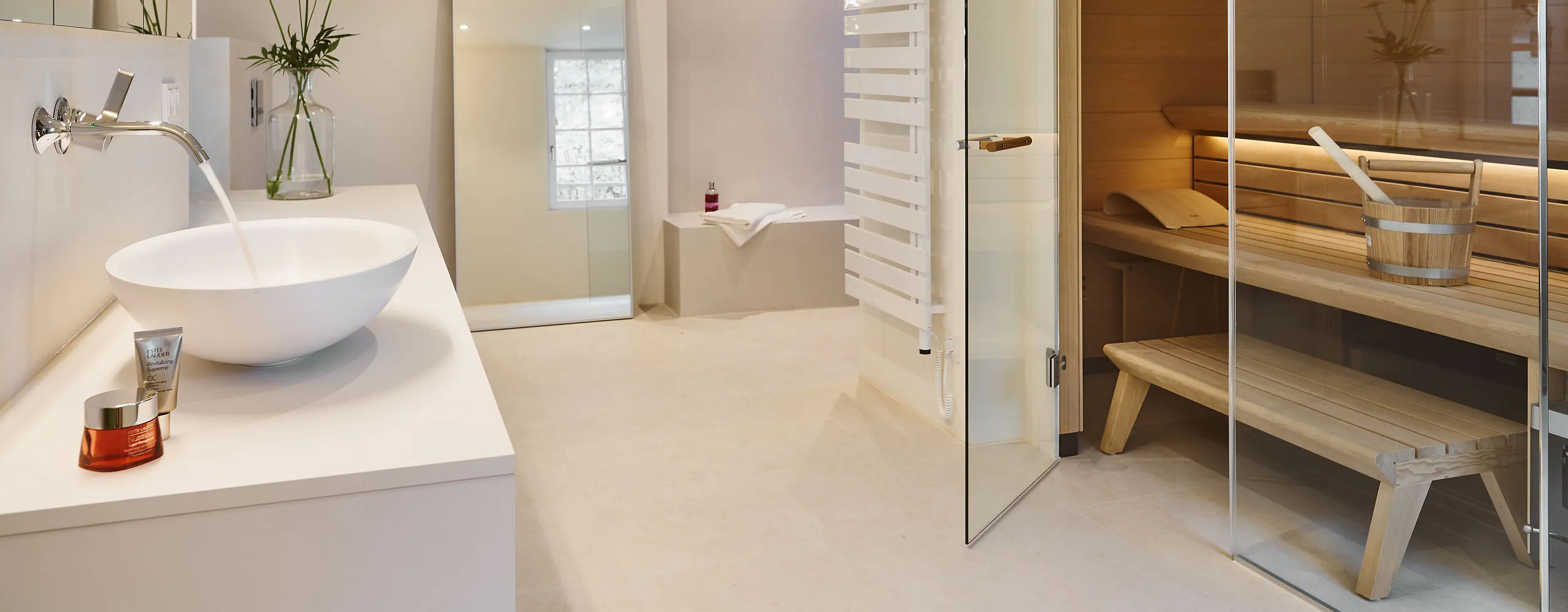 Sauna in Badezimmer.